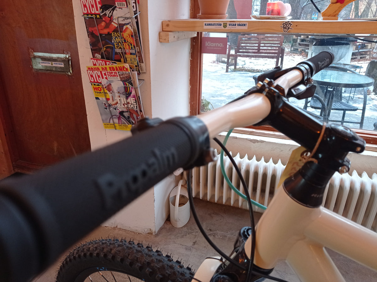 MTB Anabolic Blanco