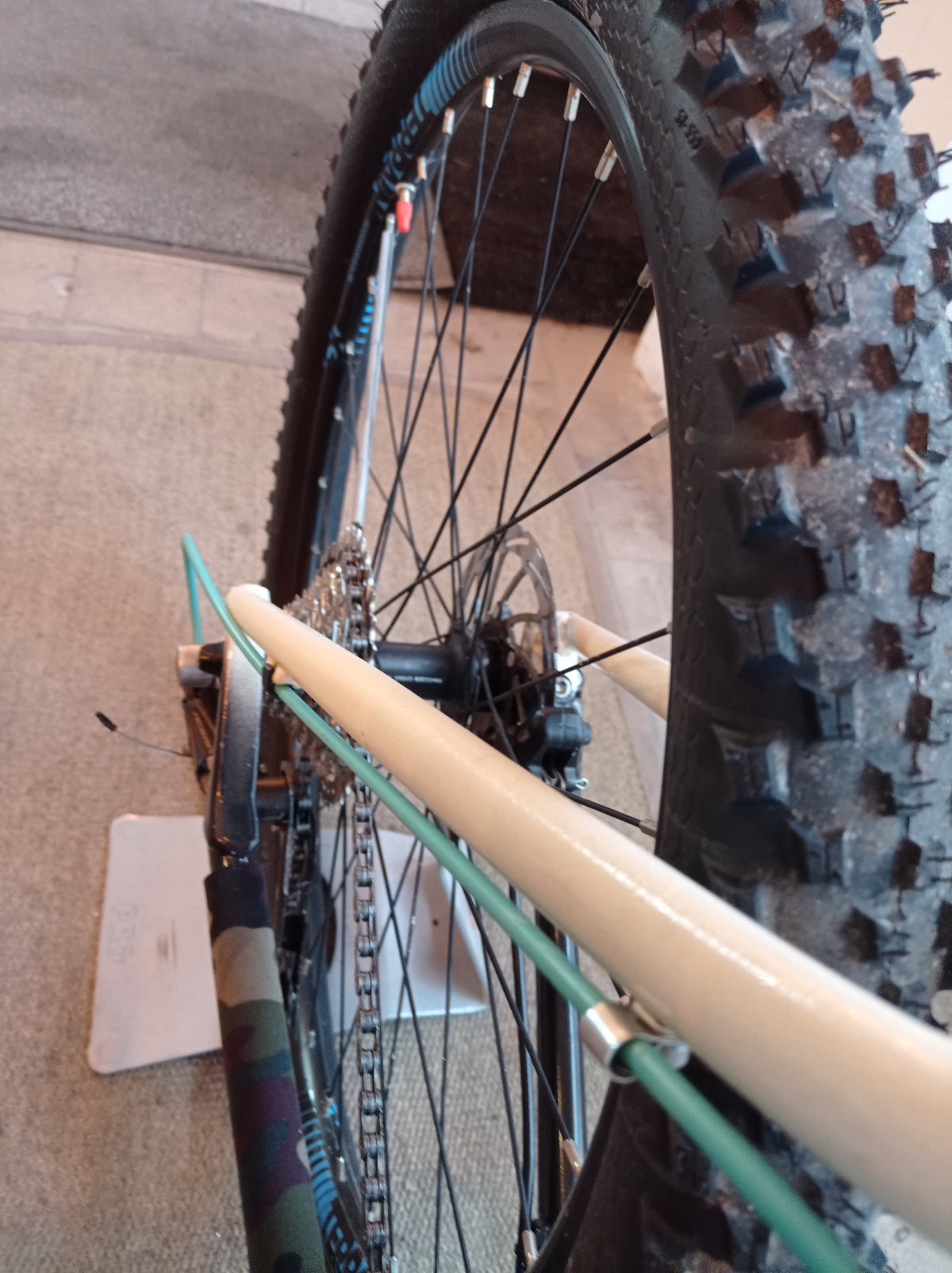 MTB Anabolic Blanco