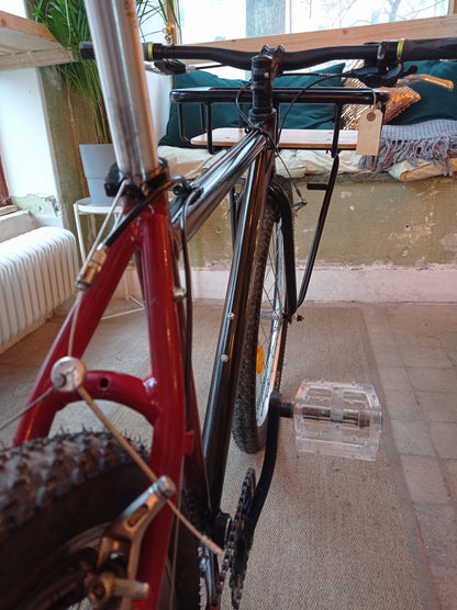 MTB Shadow Boxer Compact