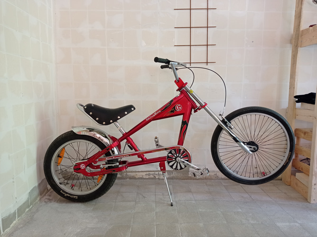 Schwinn Stingray cruiser